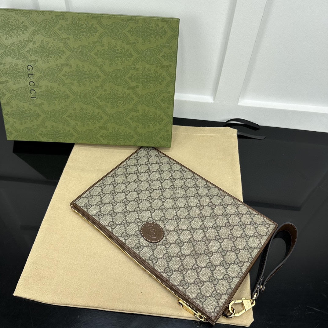 Gucci Clutch Bags